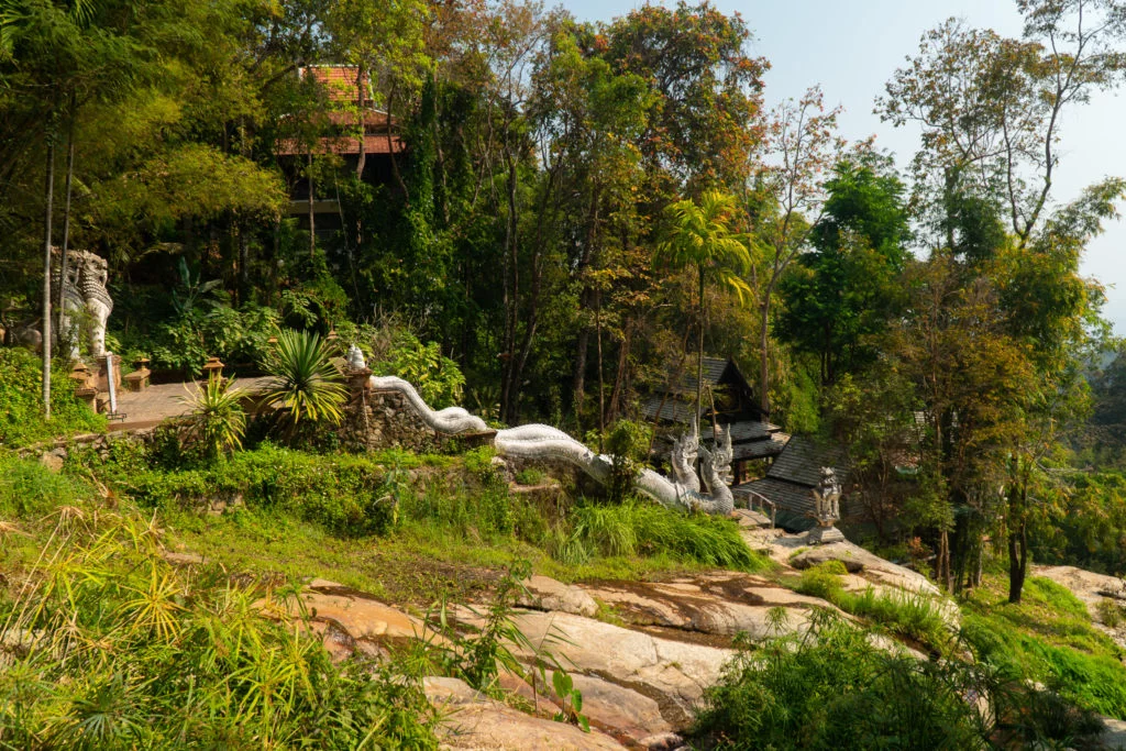 Hike to temple in Chiang Mai on the Monk's Trail