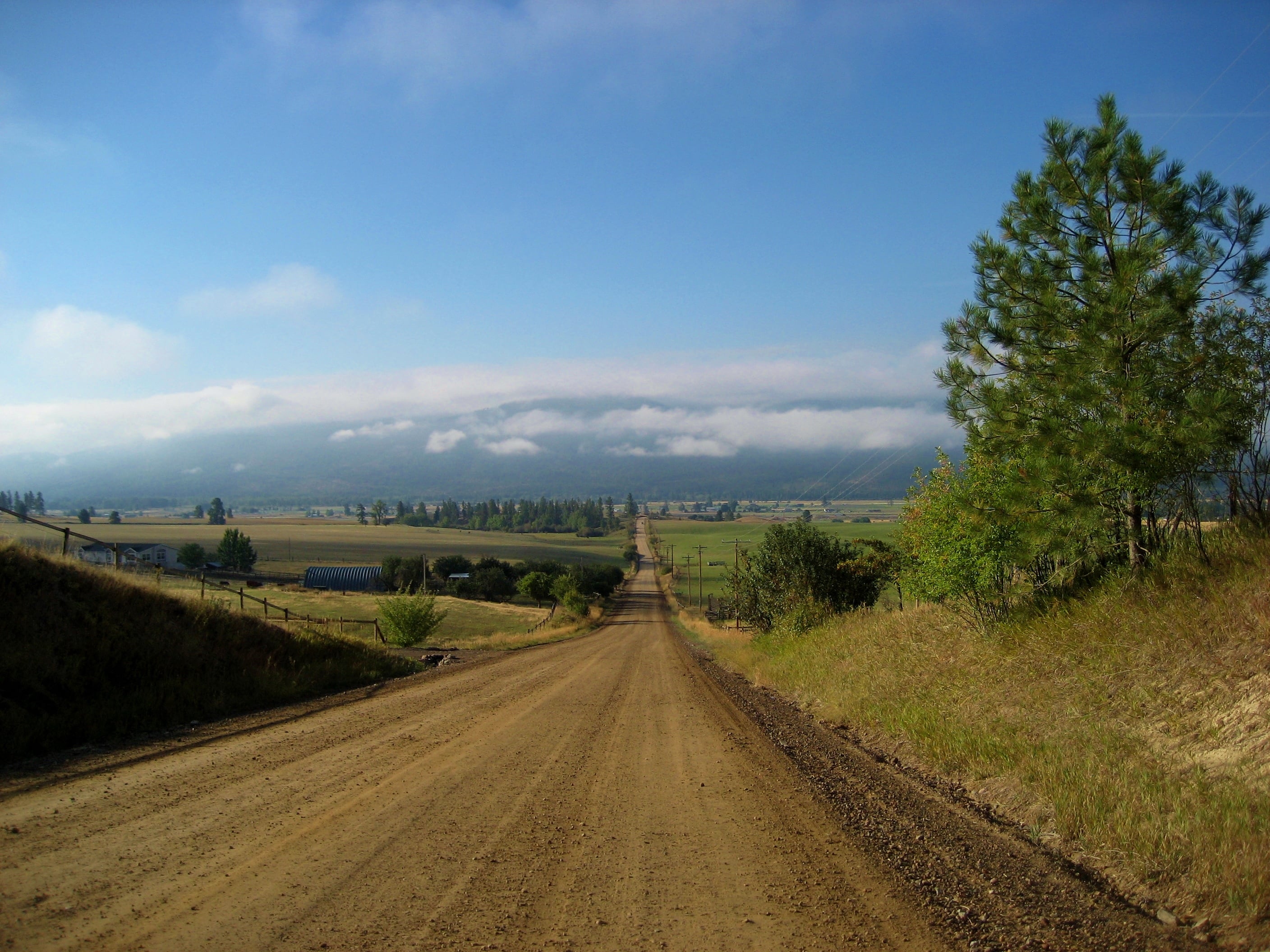 Dirt Road in Montana Travel Somewhere