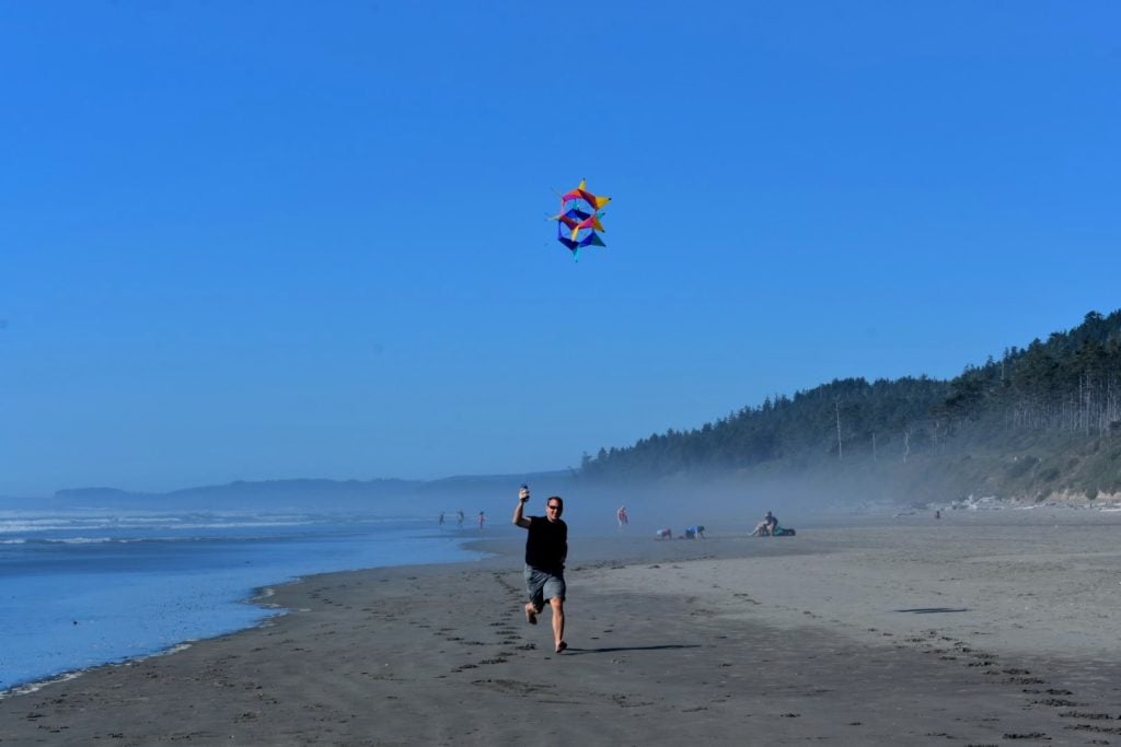 flying a kite on the beach at Kalaloch