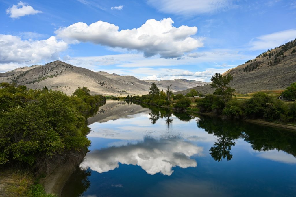 The river in the town of Nighthawk Washington