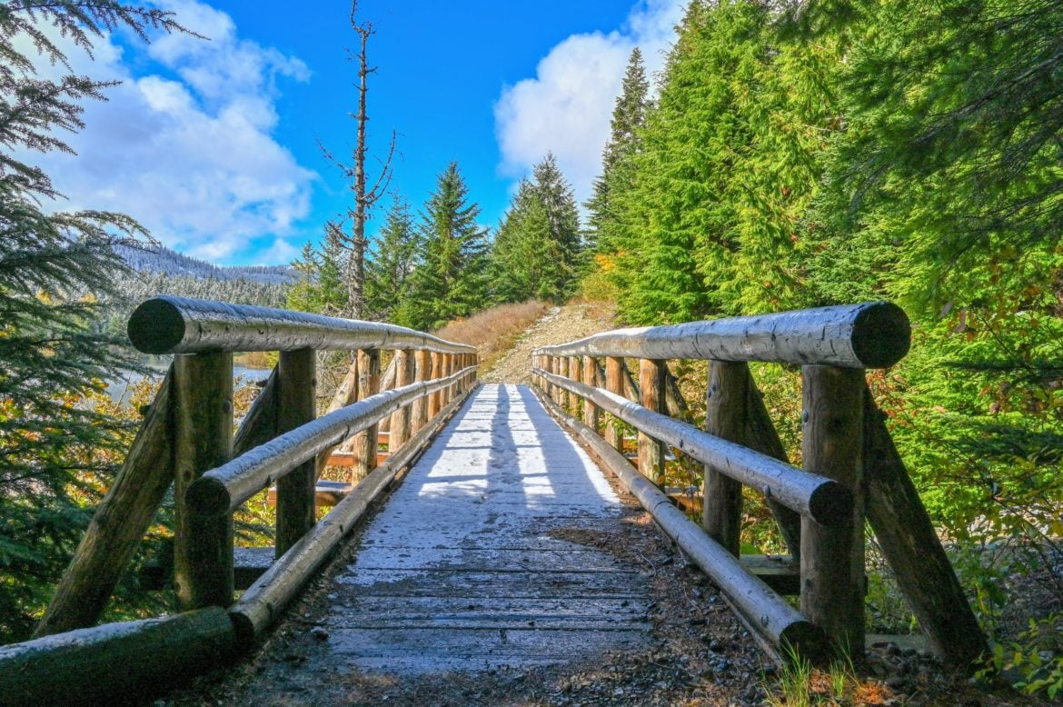 Gold Creek Pond A Short Hike with Beautiful Views Travelffeine