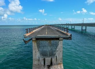 broken part of old 7 mile bridge on the way to Key West