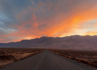 Gravel road toward Steens Mountain