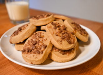 toffee coffee espresso cookies with milk