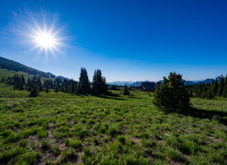 Yakima Park meadows at Sunrise