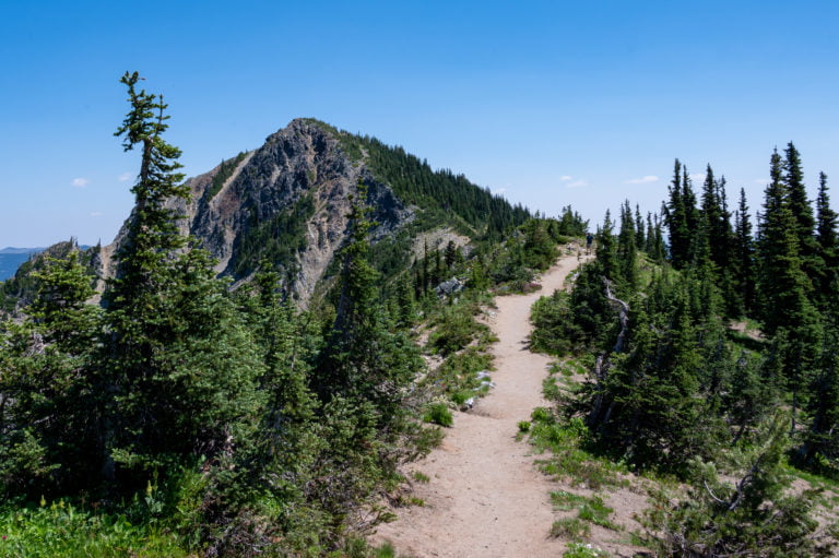 ridgeline trail to Dege Peak