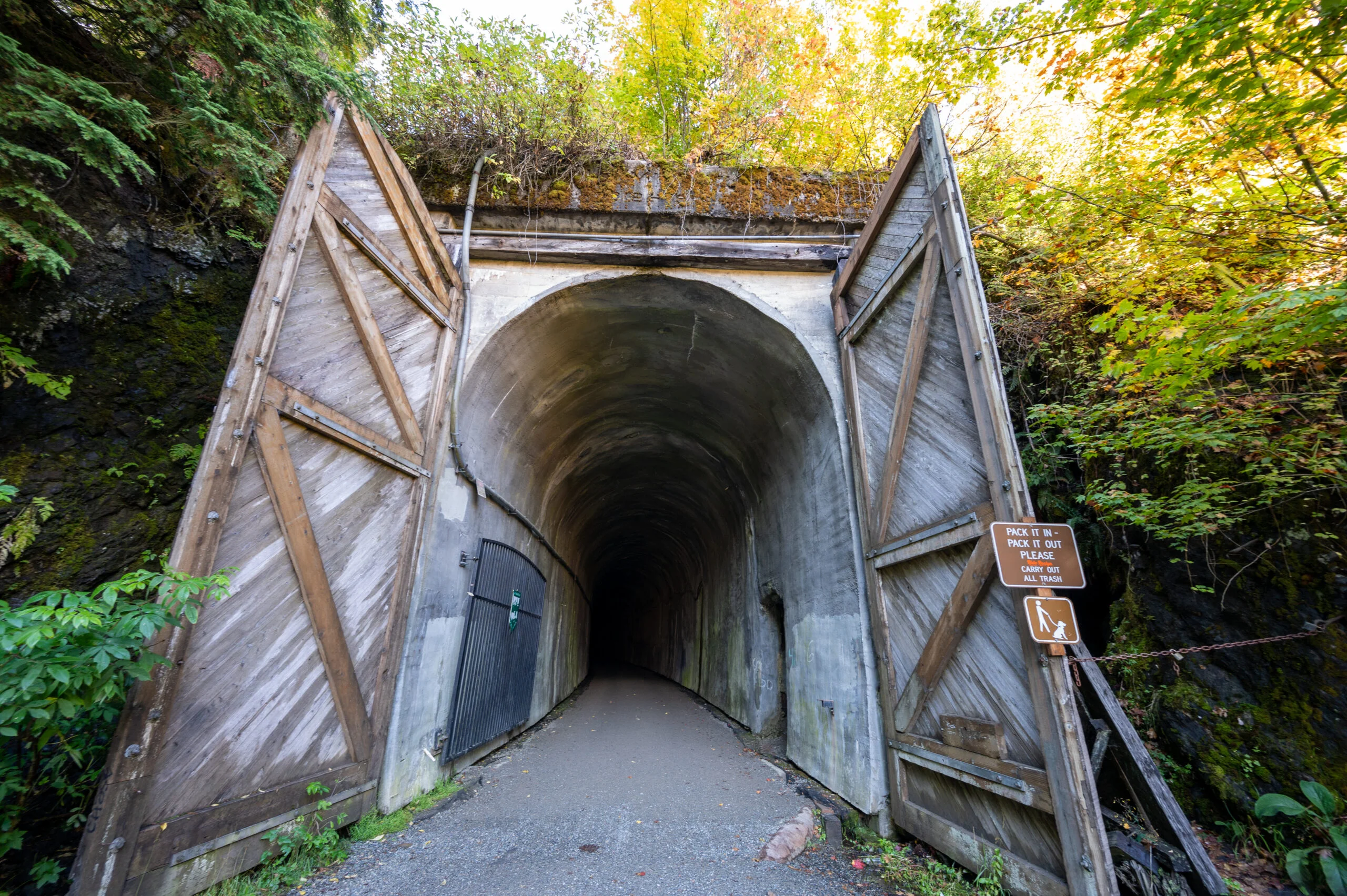 Close up of Snoqualmie Tunnel entrance