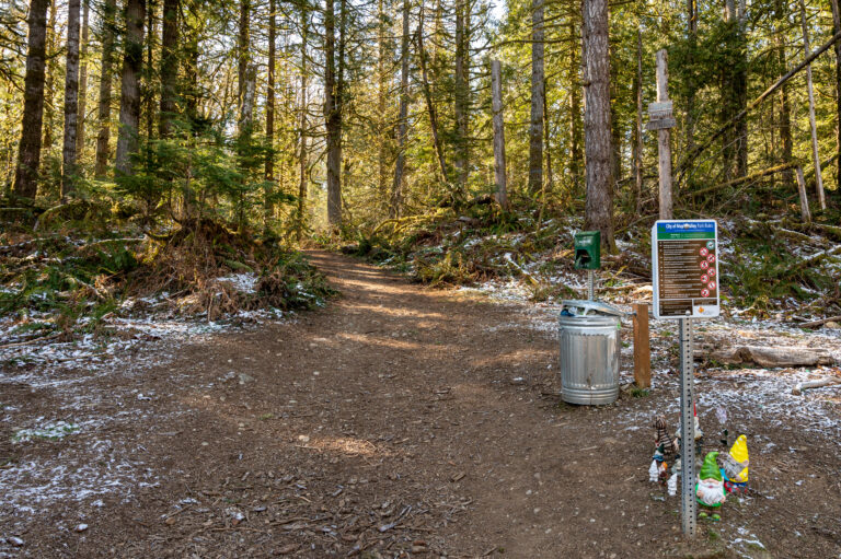 Main northwest trailhead