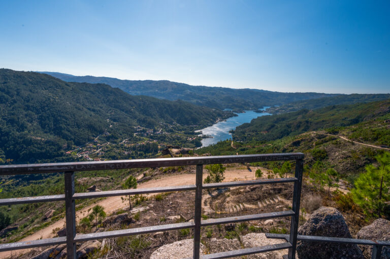 Mirante Velho View Cavado River