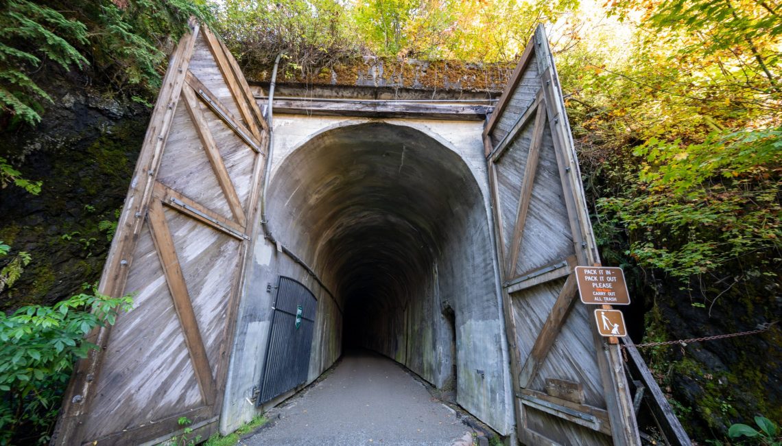 Close up of Snoqualmie Tunnel entrance