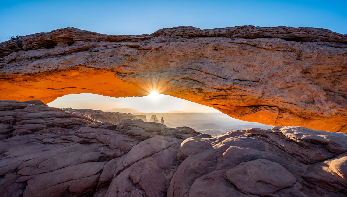 Mesa arch deals trail canyonlands
