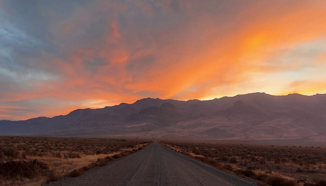 Gravel road toward Steens Mountain